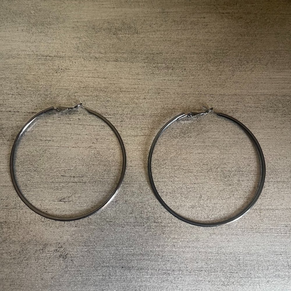 NEW Gunmetal Hoop Earrings